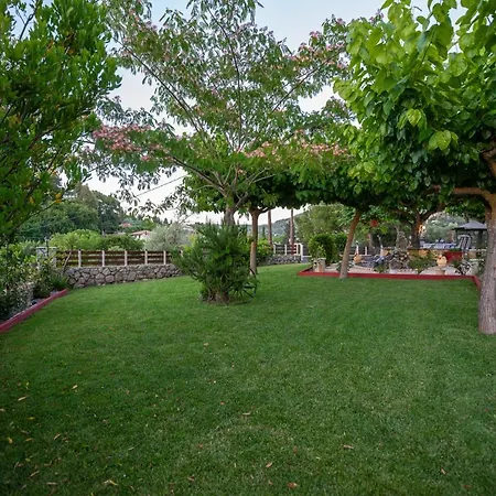 Rock Garden * Marandokhórion