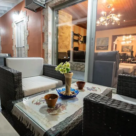 Rock Garden Hébergement de vacances Marandokhórion