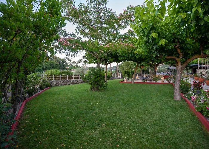 Rock Garden * Marandokhórion